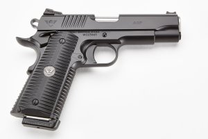 Wilson Combat 1911 ACP-COM-45A .45 ACP 4.25 In 8+1 Round Black